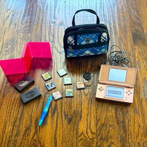 Nintendo DS Lite Bundle